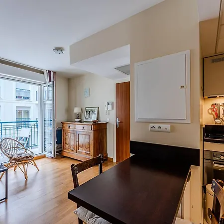 Apartment : Superbe T2 A 100m De La Avec Parking, Wifi - Fr-1-433-138 *